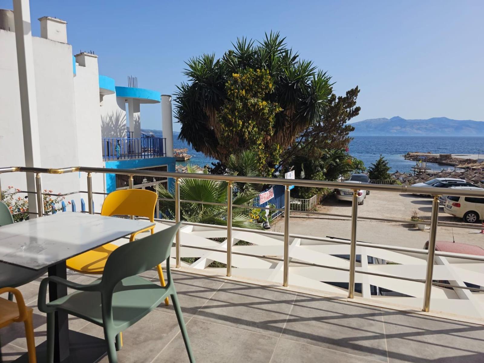 Ardit Seaside Rooms Sarande Bagian luar foto