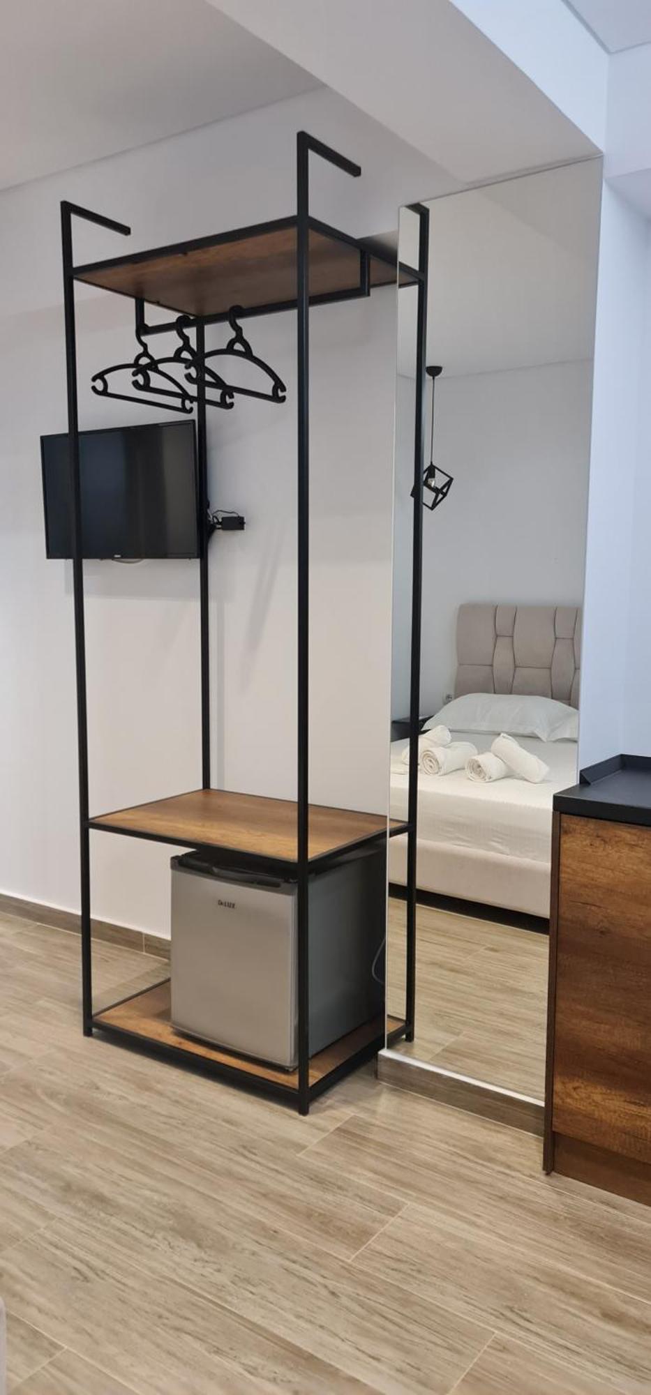 Ardit Seaside Rooms Sarande Bagian luar foto