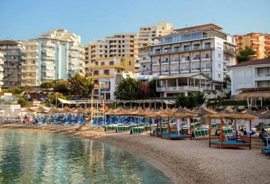 Ardit Seaside Rooms Sarande Bagian luar foto