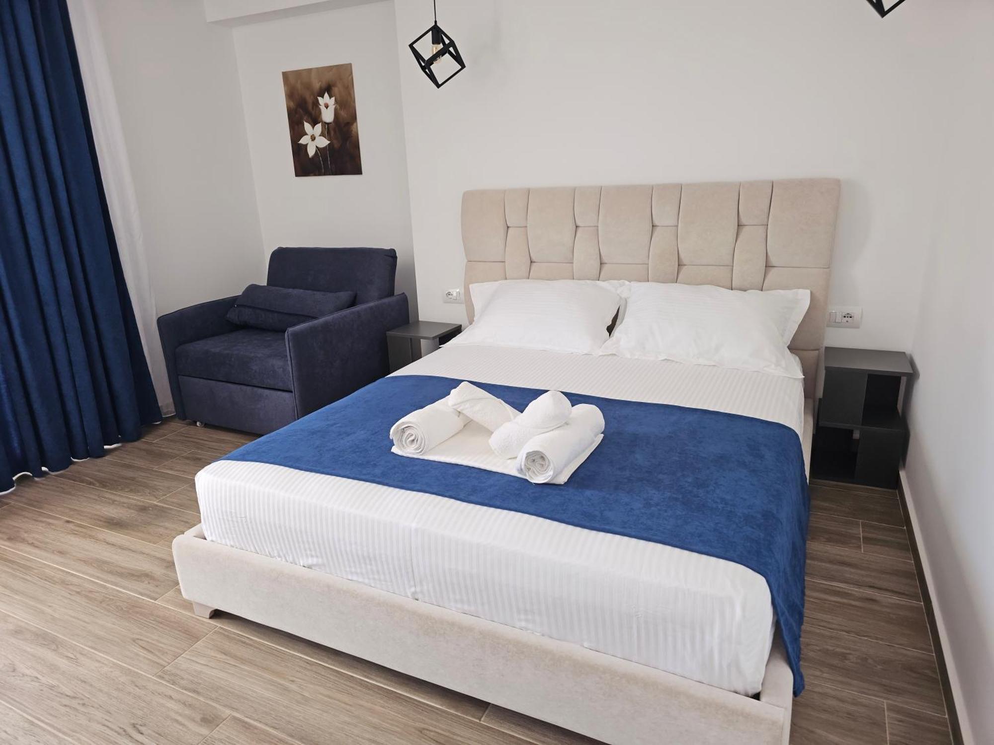 Ardit Seaside Rooms Sarande Bagian luar foto