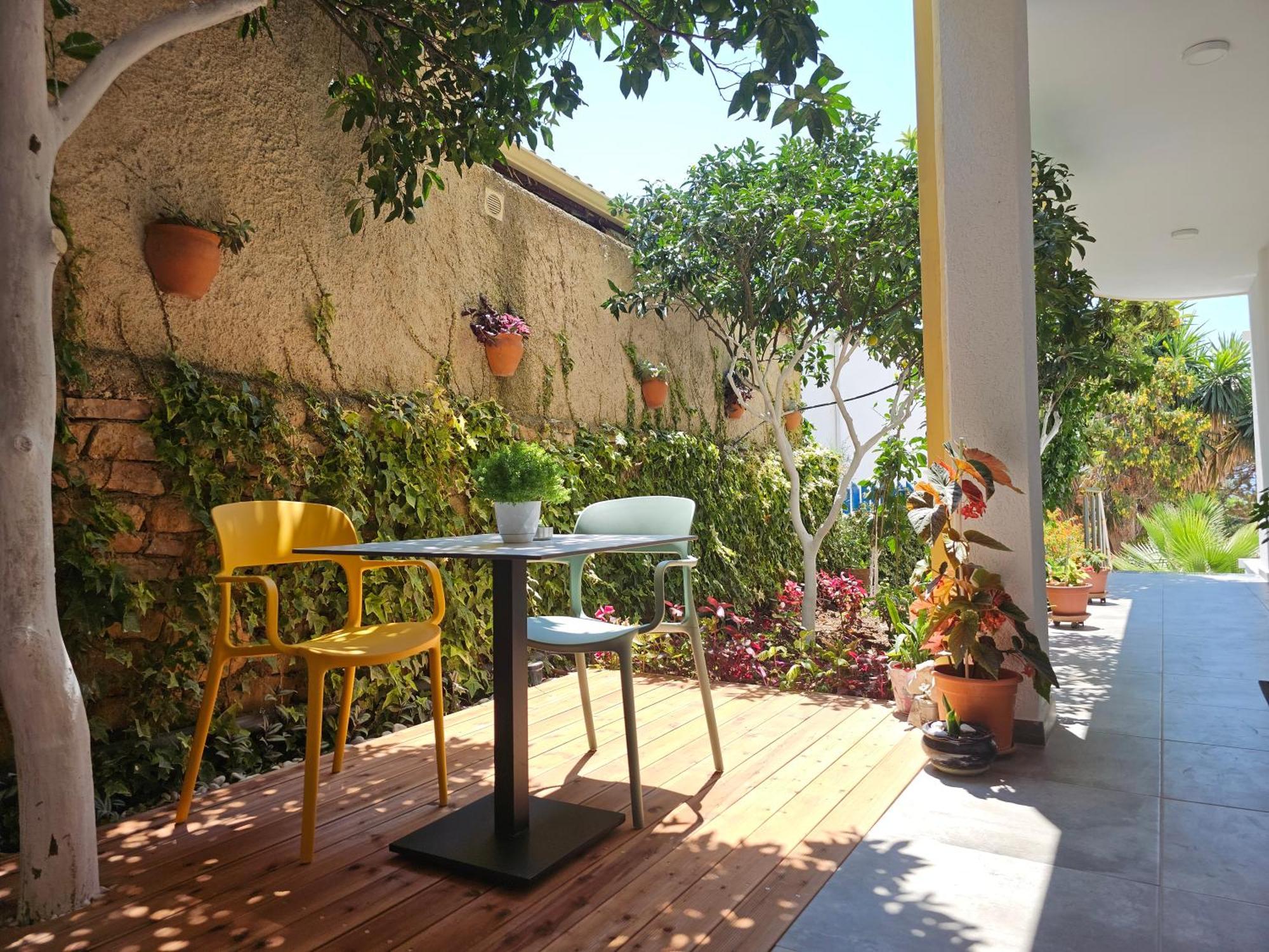Ardit Seaside Rooms Sarande Bagian luar foto