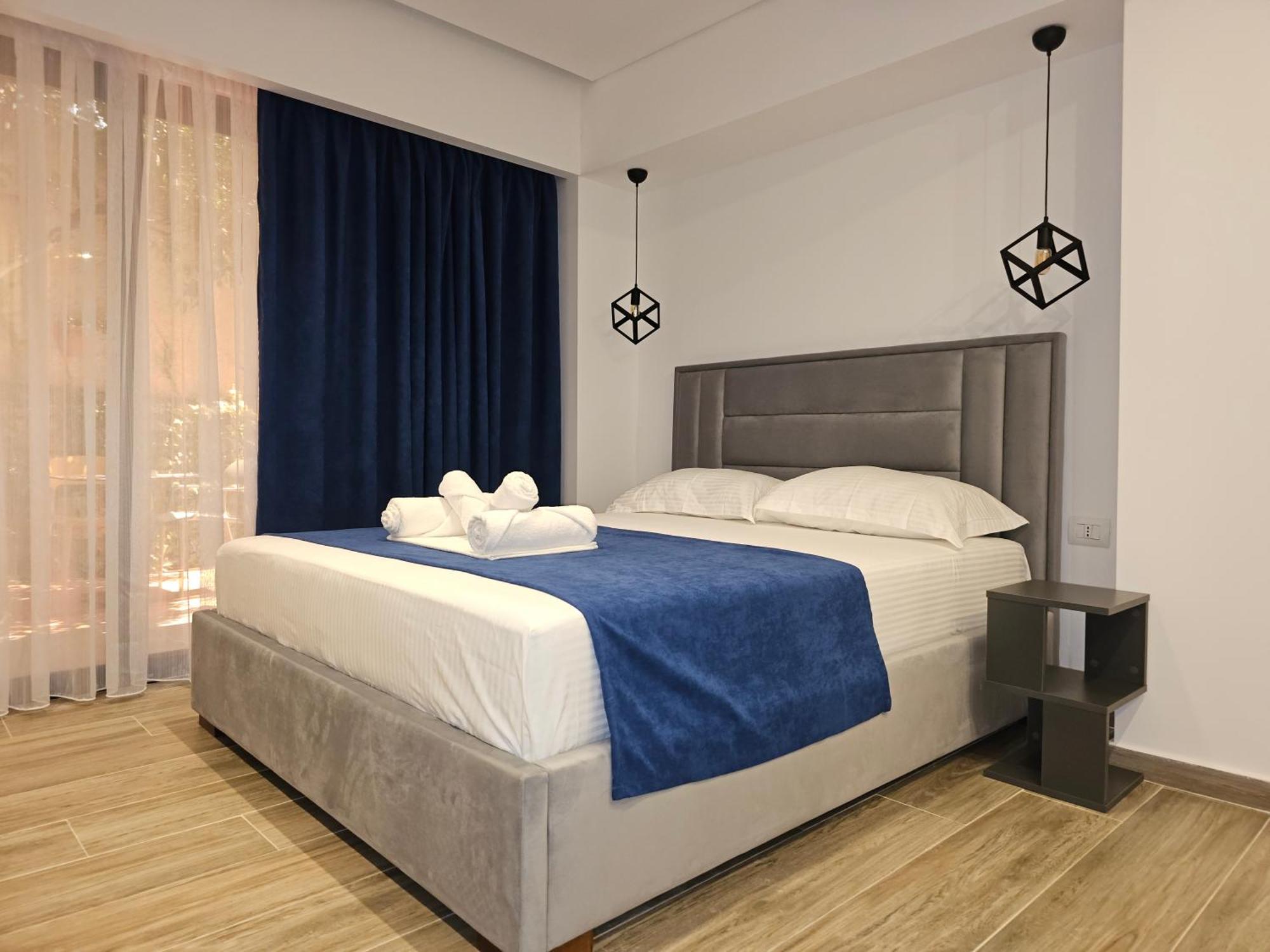 Ardit Seaside Rooms Sarande Bagian luar foto
